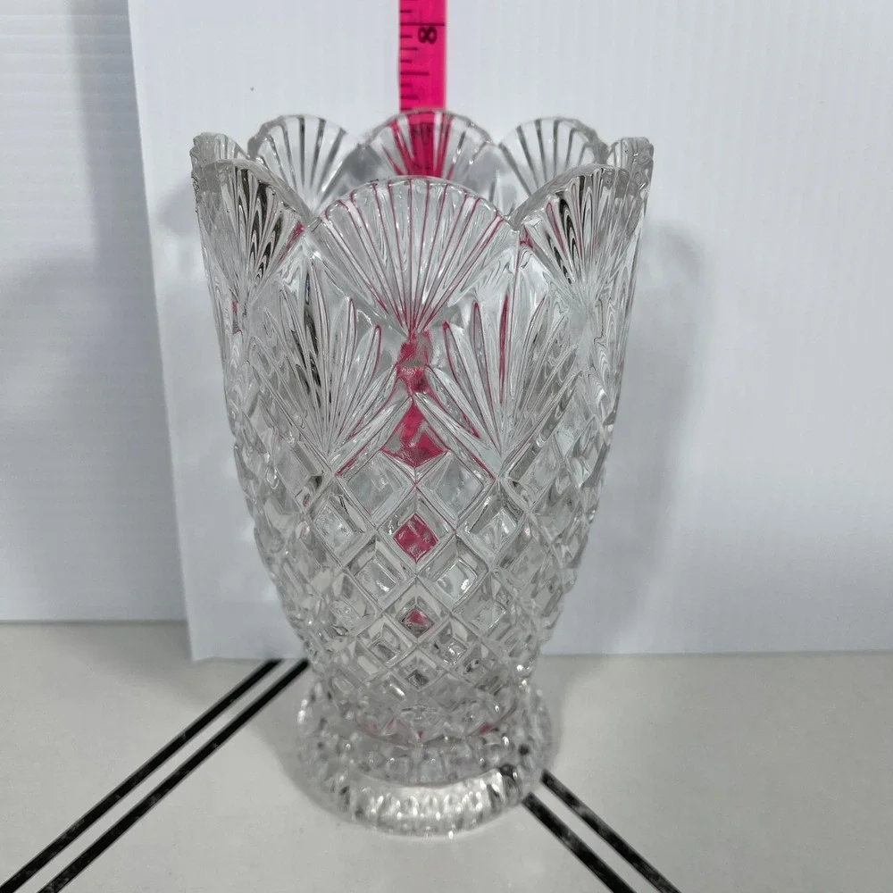 Crystal‎ Cut Glass Vase Fan Art Deco Diamond Pattern Pedestal Base